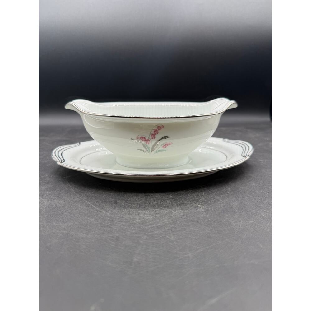 VTG 1950s Noritake China Crest Gravy Boat with Attached Underplate5421